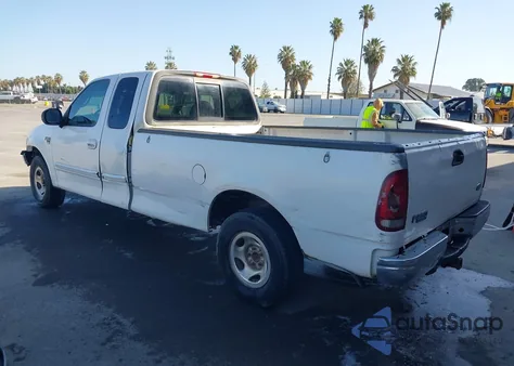 2000 Ford F-150 Lariat/Work Series/Xl/Xlt z USA, uszkodzony, nr VIN 1FTRX17W5YNA39586